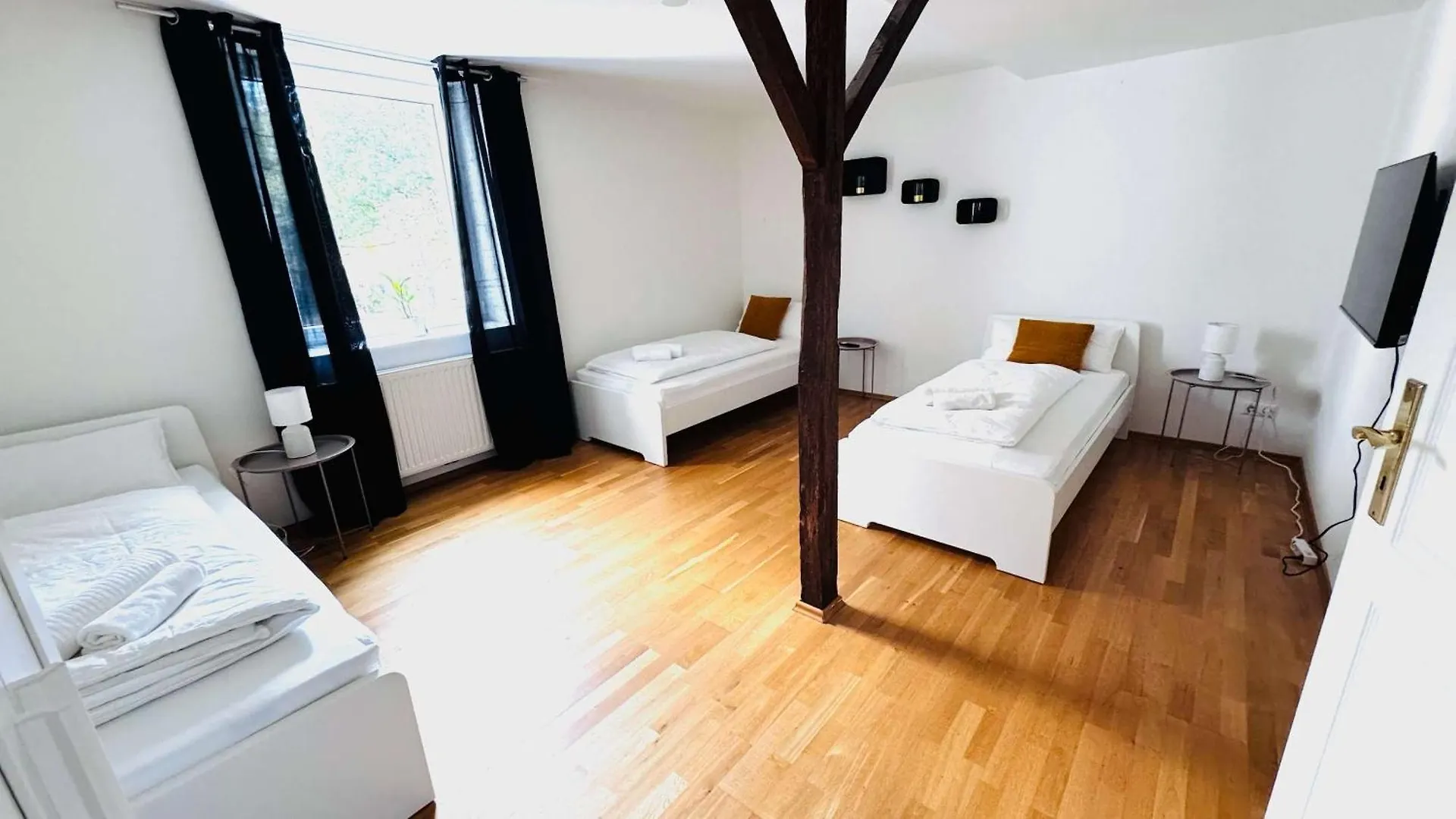 Villa Hintze At Taparia Segovia Hamburg